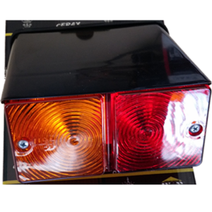 822110RF - AUTOPROM Φανάρι με βάση Ford τρακτέρ οπίσθιο δεξί - Image 1